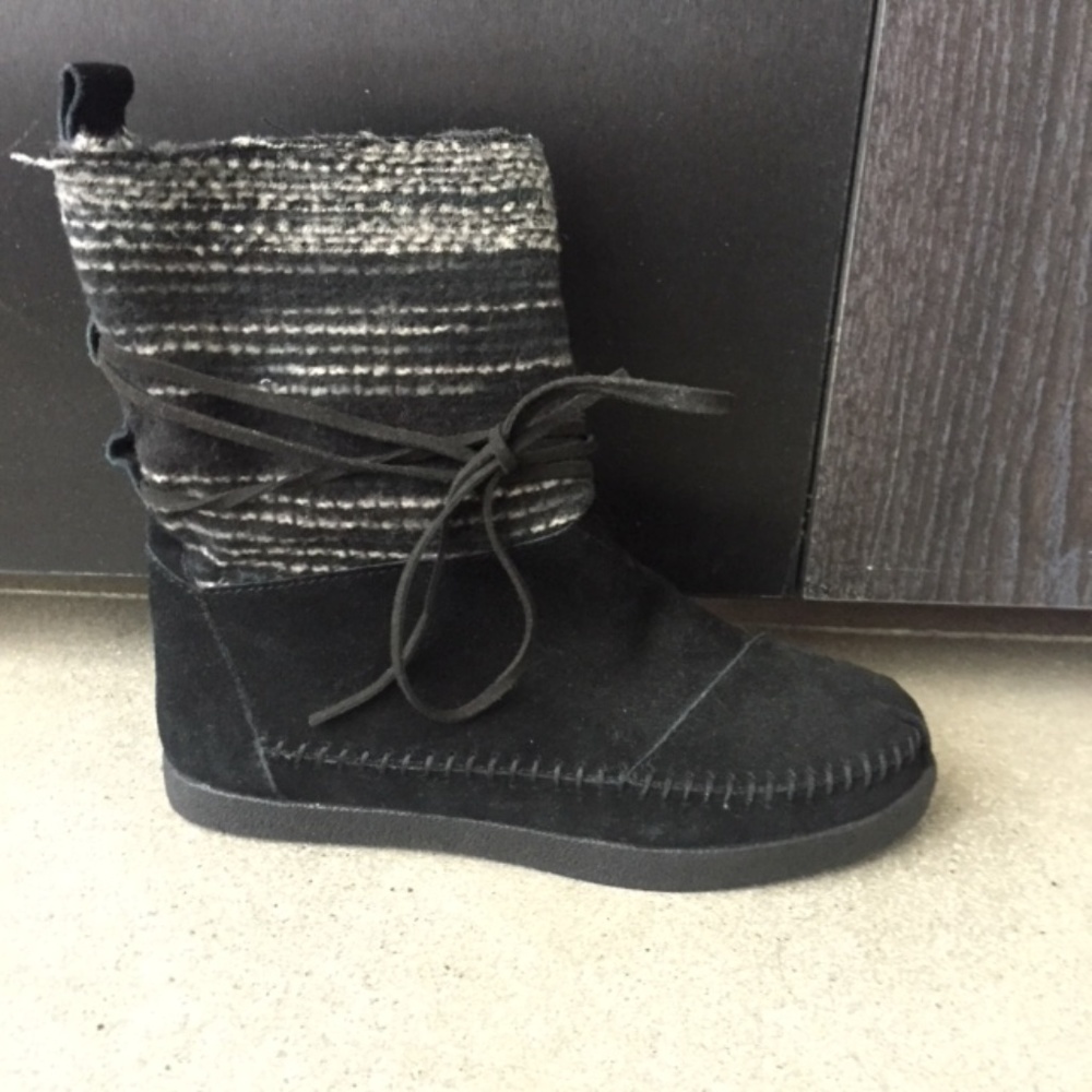 TOMS Nomad Boot NWT Sz 5.5